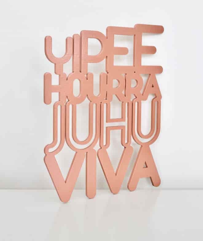 Lettrage HOURRA DECORATION MURALE 24,50 € Lettrage HOURRA DECORATION MURALE 24,50 €