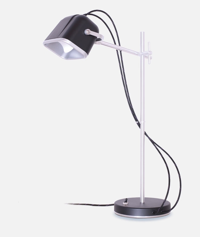 Lampe de table MOB noire LUMINAIRES swabdesign Lampe de table MOB noire LUMINAIRES swabdesign